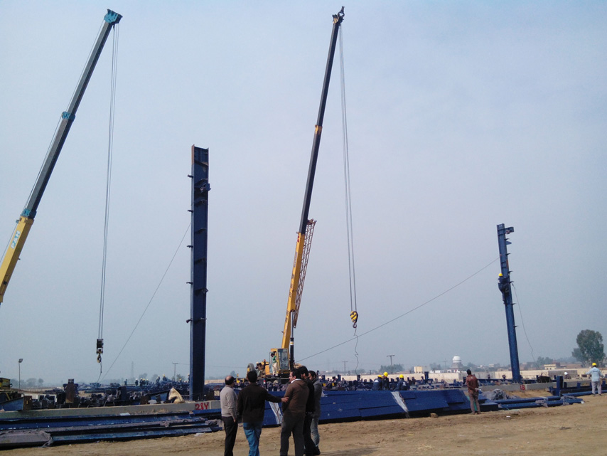 строительство здания завода из стальной конструкции