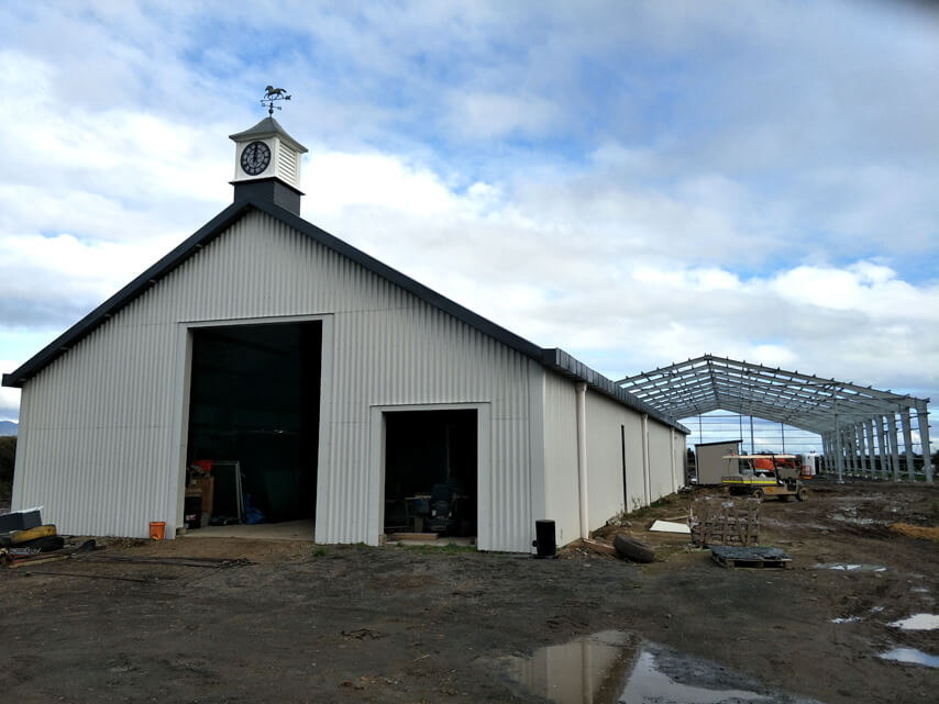 Строительство металлической крытой конной арены