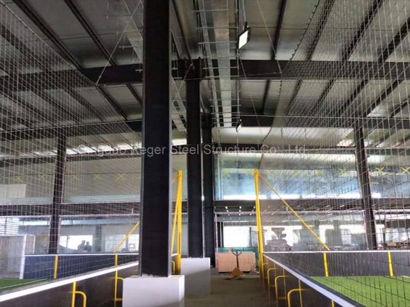 Гимназия со стальными конструкциями на Маврикии