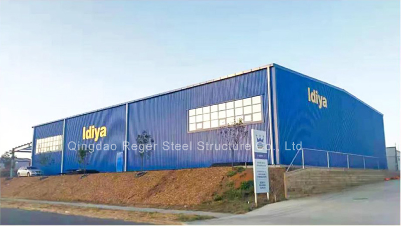 Здание Центра Распределения Мебели - мебельный склад и выставочный зал