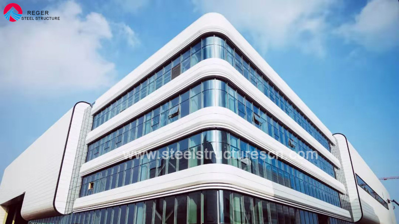 Коммерческое стальное здание