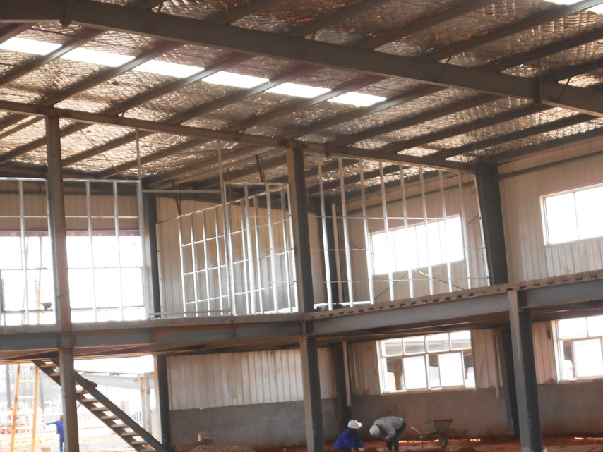 Мозамбикский сталелитейный цех с офисом