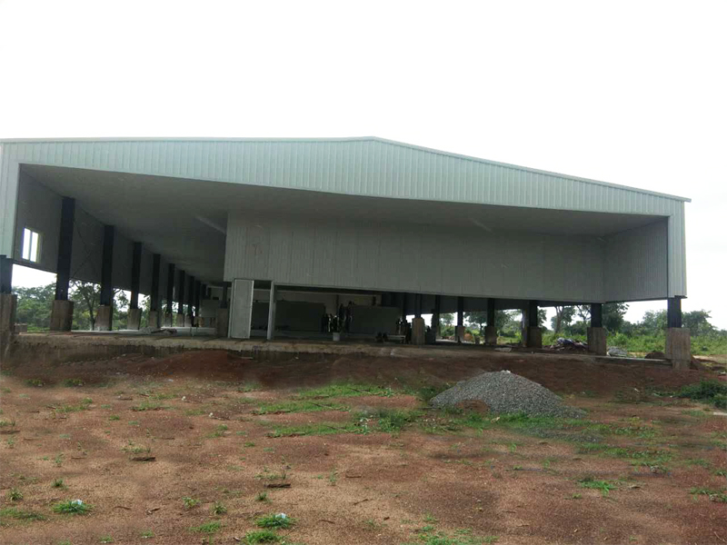 Готовый завод по переработке птицы