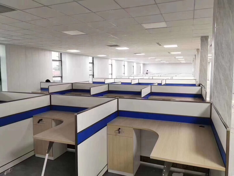 Офис стальной конструкции внутри