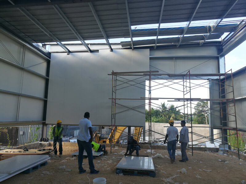 Стальная конструкция сборного кафе-магазина