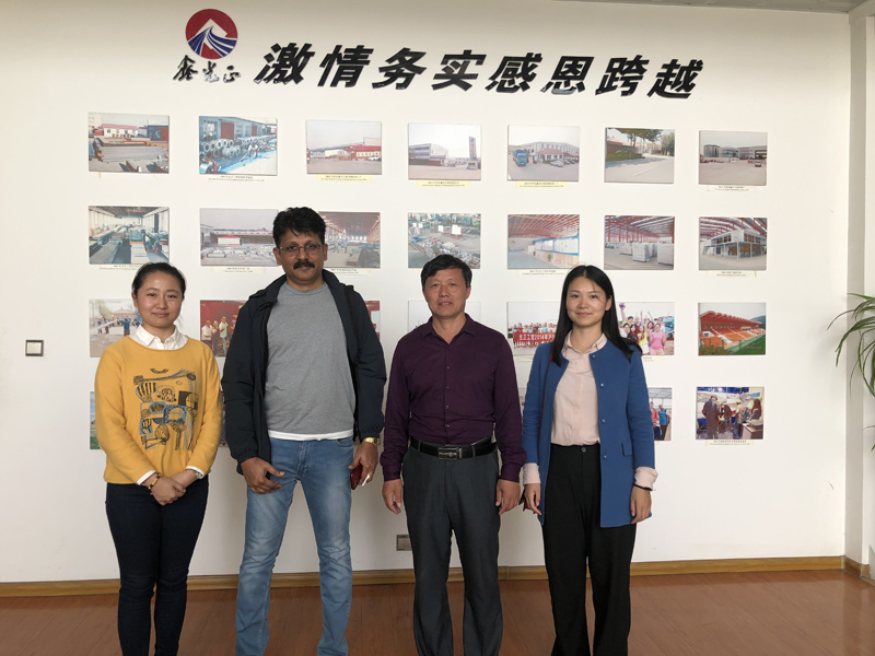 Клиент из Мозамбика посетил Регер