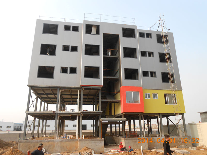 Сборный жилой дом со стальным каркасом